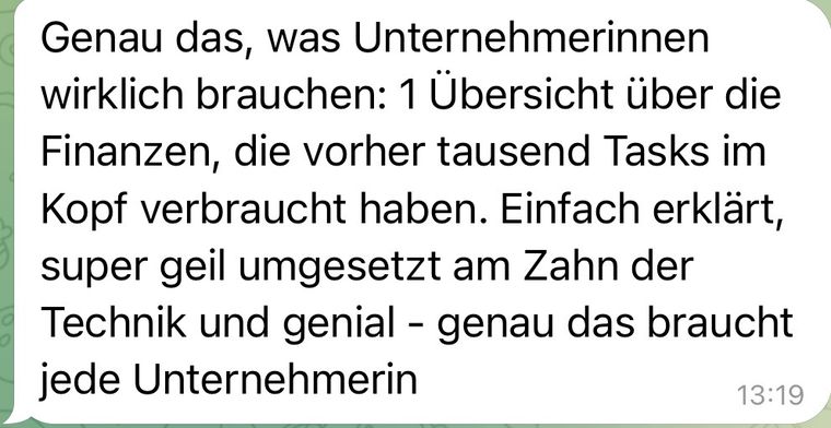 Nachricht einer Kundin über die neue Übersicht über ihre Finanzen